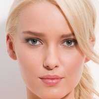 Адріана Чернанова Оголені