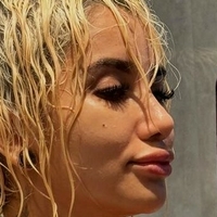 Агата Руїс Оголені