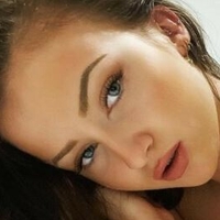 Агат Баєль Оголені