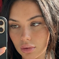 Алессія Лейн Оголені