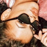 Александра Йонер Оголені