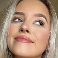 Алексія Вудс Оголені