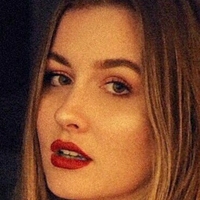 Амелія Перрін Оголені