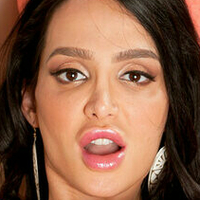 Емі Андерсен Оголені