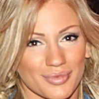 Ана Кокич Оголені