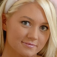 Енджелбанні Оголені