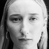 Анна Корделл Оголені