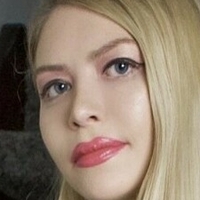 Анна Леггі Оголені