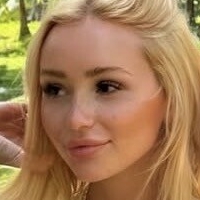 Анніка Грубер Оголені