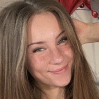 Аня Лейсі Оголені