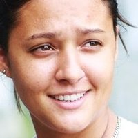 Аріан Арантес Оголені