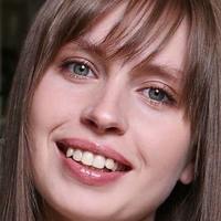 Арістейя Оголені
