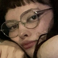 Арлі Мун Оголені