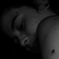 асереяподероса Оголені