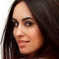 Ассун Ортега Оголені