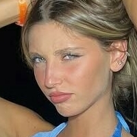 Аврора Маріанні Оголені