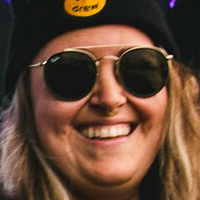 avisic Оголені