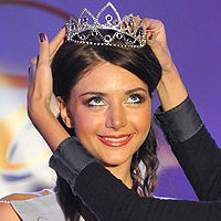 Айсун Аптулова Оголені