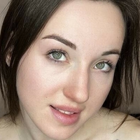 Бебі Вікторія Оголені