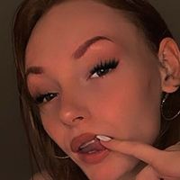 Барбі в червоному Оголені