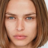 Біргіт Кос Оголені
