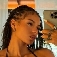 Бьорнк Оголені