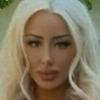 Брук Емері Оголені