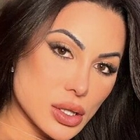 Бруна Мендонса Оголені