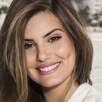 Каміла Кейрош Оголені