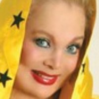 Керол Коннорс Оголені