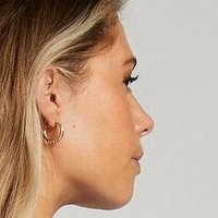 Челсі Емілі Оголені