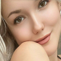 Черізабель Джонс Оголені
