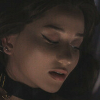 Хлої Пойзон Оголені