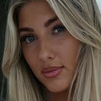 Крістін Кратцман Оголені