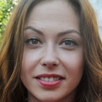 Дунія Козенс Оголені