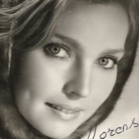 Діанік Жураковська Оголені