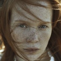 Елізабет Кіннір Оголені