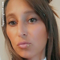 Еллі Гарпер Оголені