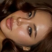 Емілі.ngnn Оголені