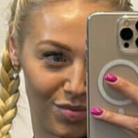 Emily Godsell Оголені