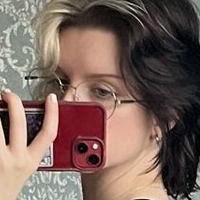 Емзіни Оголені