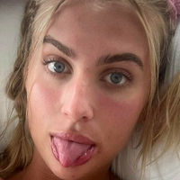 Ерін Мія Джеймс Оголені