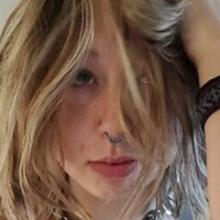 Фінн Ісфайн Оголені