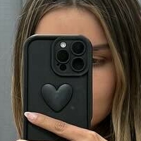 Фіорелла Ретіс Оголені