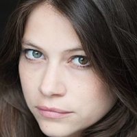 Флоренс Кост Оголені