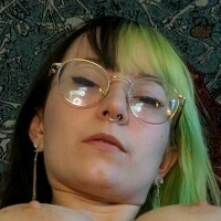 гот__егг Оголені