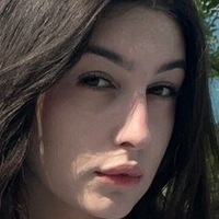 Ханна Л Оголені