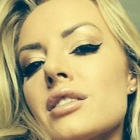 Ханна Клейдон Оголені