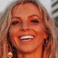 Ханна Політес Оголені