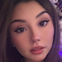 Холлі Джонс Оголені